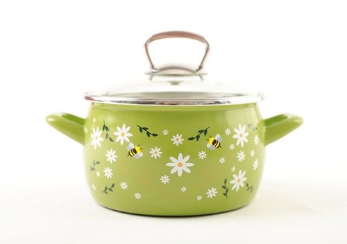 DOMÁCNOST a KUCHYŇ